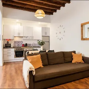 rustic-nice-apartment-in-malaga-center.1costadelsol.com/